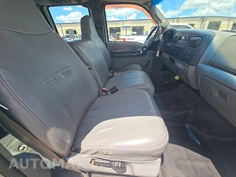 2006 Ford Super Duty F-350 XL Crew Cab Long Bed - miniatura 8
