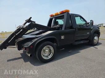 2006 Ford Super Duty F-450 Cab Chassis XLT Regular Cab DRW - miniatura 2