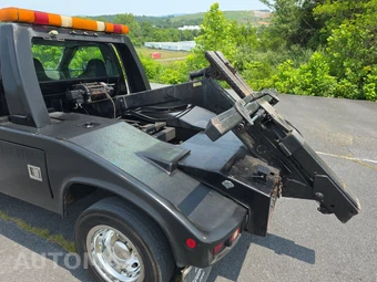 2006 Ford Super Duty F-450 Cab Chassis XLT Regular Cab DRW - miniatura 7