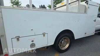 2006 Ford Super Duty F-450 Cab Chassis XLT Regular Cab DRW - miniatura 8