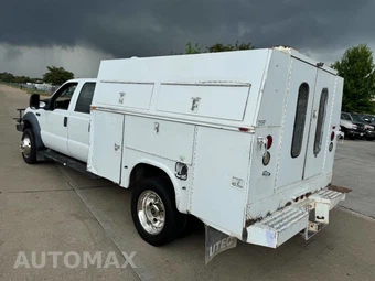 2006 Ford Super Duty F-550 Cab Chassis XL Crew Cab DRW - miniatura 11