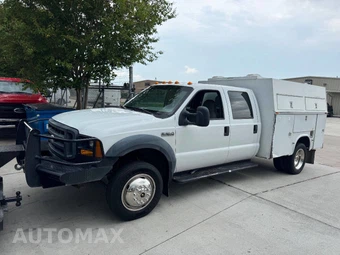 2006 Ford Super Duty F-550 Cab Chassis XL Crew Cab DRW - miniatura 18