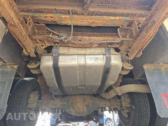 2006 Ford Super Duty F-550 Cab Chassis XL Regular Cab DRW - miniatura 13