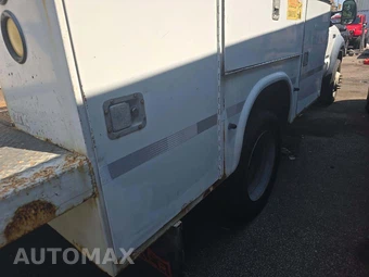 2006 Ford Super Duty F-550 Cab Chassis XL Regular Cab DRW - miniatura 27