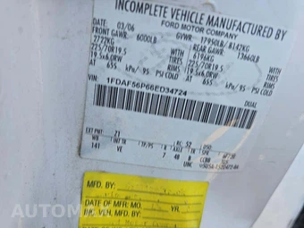 2006 Ford Super Duty F-550 Cab Chassis XL Regular Cab DRW - miniatura 5