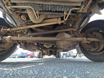 2006 Ford Super Duty F-550 Cab Chassis XL Regular Cab DRW - miniatura 17