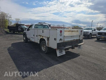 2006 Ford Super Duty F-550 Cab Chassis XL Regular Cab DRW - miniatura 2