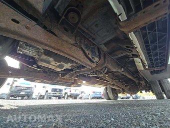 2006 Ford Super Duty F-550 Cab Chassis XL Regular Cab DRW - miniatura 7