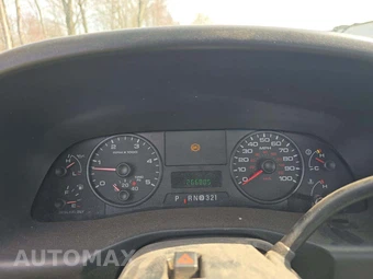 2006 Ford Super Duty F-550 Cab Chassis XL Regular Cab DRW - miniatura 9