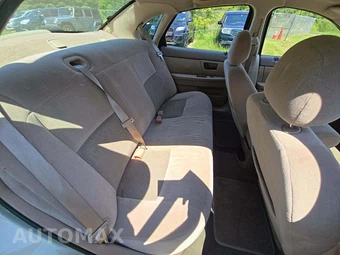 2006 Ford Taurus SE – miniatura 16