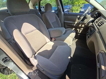 2006 Ford Taurus SE – miniatura 18