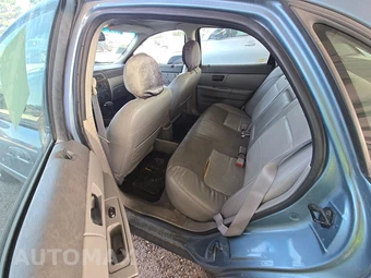 2006 Ford Taurus SEL – miniatura 13