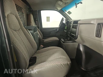 2006 GMC Savana 2500 Cargo Van 1WT 135.0" WB - miniatura 8