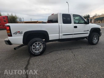 2006 GMC Sierra 2500HD SL Extended Cab Medium Bed 2SA w/Rear Doors - miniatura 12