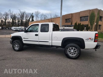 2006 GMC Sierra 2500HD SL Extended Cab Medium Bed 2SA w/Rear Doors - miniatura 5