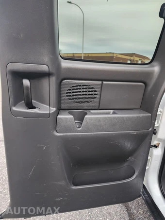 2006 GMC Sierra 2500HD SL Extended Cab Medium Bed 2SA w/Rear Doors - miniatura 58