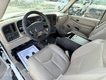 2006 GMC Sierra 2500HD WT Extended Cab Medium Bed 1SA w/Rear Doors - miniatura 11