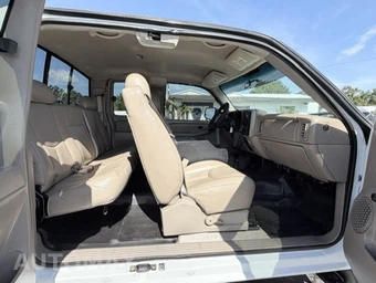 2006 GMC Sierra 2500HD WT Extended Cab Medium Bed 1SA w/Rear Doors - miniatura 15