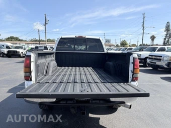 2006 GMC Sierra 2500HD WT Extended Cab Medium Bed 1SA w/Rear Doors - miniatura 7