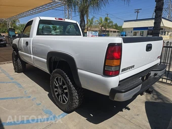 2006 GMC Sierra 2500HD WT Regular Cab Long Bed 1SA - miniatura 6