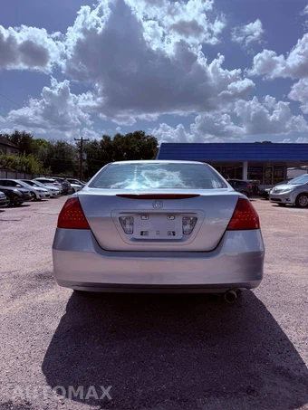 2006 Honda Accord Sedan LX SE - miniatura 2