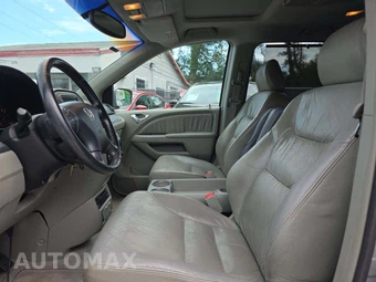 2006 Honda Odyssey Touring w/Navigation & RES 118.1" WB – miniatura 6