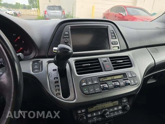 2006 Honda Odyssey Touring w/Navigation & RES 118.1" WB - miniatura 10