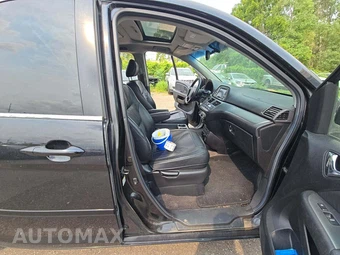 2006 Honda Odyssey Touring w/Navigation & RES 118.1" WB - miniatura 19