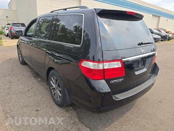 2006 Honda Odyssey Touring w/Navigation & RES 118.1" WB - miniatura 2
