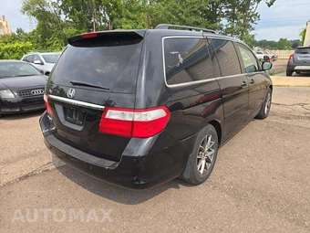2006 Honda Odyssey Touring w/Navigation & RES 118.1" WB - miniatura 3