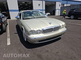 2006 Jaguar XJ8L Vanden Plas – miniatura 3