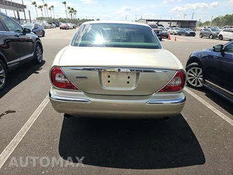 2006 Jaguar XJ8L Vanden Plas – miniatura 5