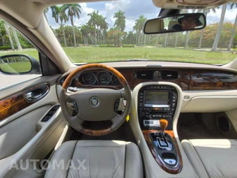 2006 Jaguar XJ8L Vanden Plas - miniatura 15