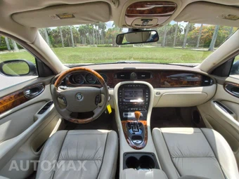 2006 Jaguar XJ8L Vanden Plas - miniatura 16