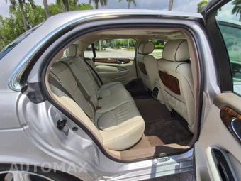 2006 Jaguar XJ8L Vanden Plas - miniatura 34