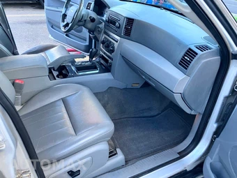 2006 Jeep Grand Cherokee Laredo - miniatura 11