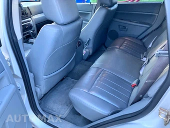 2006 Jeep Grand Cherokee Laredo - miniatura 13