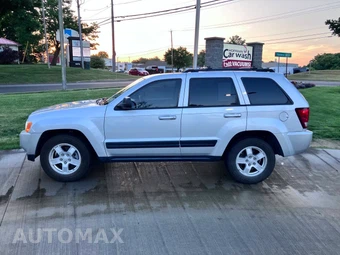 2006 Jeep Grand Cherokee Laredo - miniatura 3