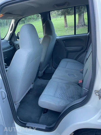 2006 Jeep Liberty Sport - miniatura 26