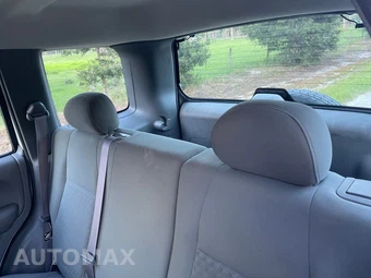 2006 Jeep Liberty Sport - miniatura 31
