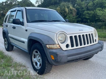 2006 Jeep Liberty Sport - miniatura 4