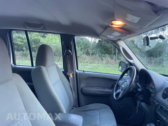 2006 Jeep Liberty Sport - miniatura 45