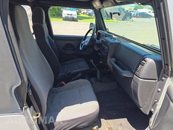 2006 Jeep Wrangler SE – miniatura 8