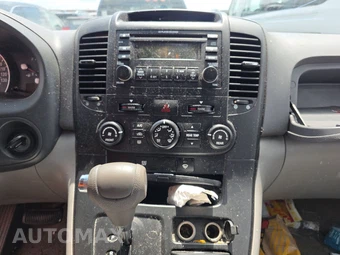 2006 Kia Sedona LX 118.9" WB – miniatura 11