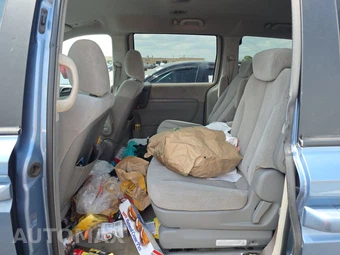 2006 Kia Sedona LX 118.9" WB – miniatura 13