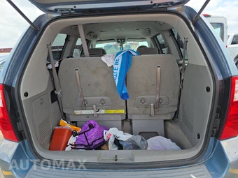 2006 Kia Sedona LX 118.9" WB – miniatura 17