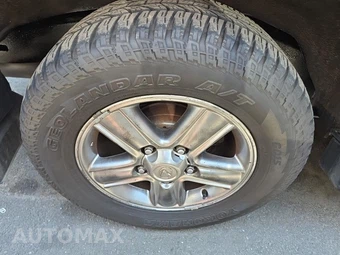 2006 Lexus LX 470 – miniatura 10