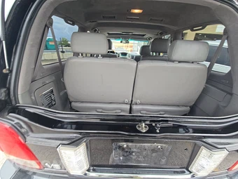 2006 Lexus LX 470 – miniatura 24
