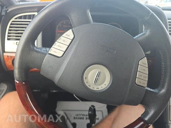2006 Lincoln Navigator Luxury - miniatura 10