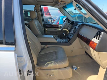 2006 Lincoln Navigator Luxury – miniatura 8